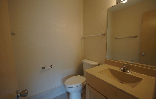2 beds, 2 baths, 1,050 sqft, $1,724, Unit 206