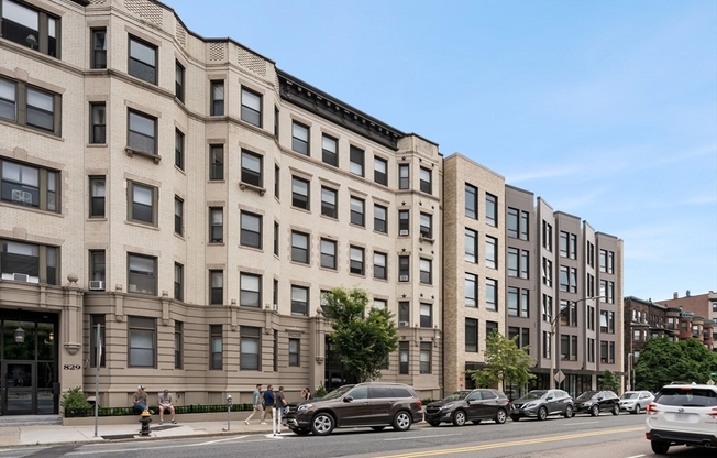 1 bed, 1 bath, 732 sqft, $4,175, Unit 306