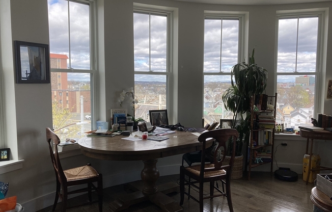 1 bed, 1 bath, 865 sqft, $3,000, Unit 401