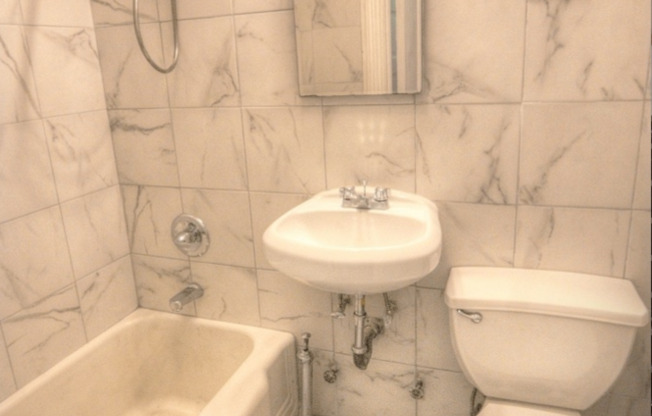 259 W 90 ST