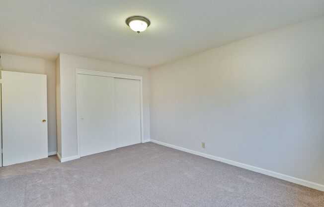 3 beds, 2.5 baths, $3,795, Unit Unit 1