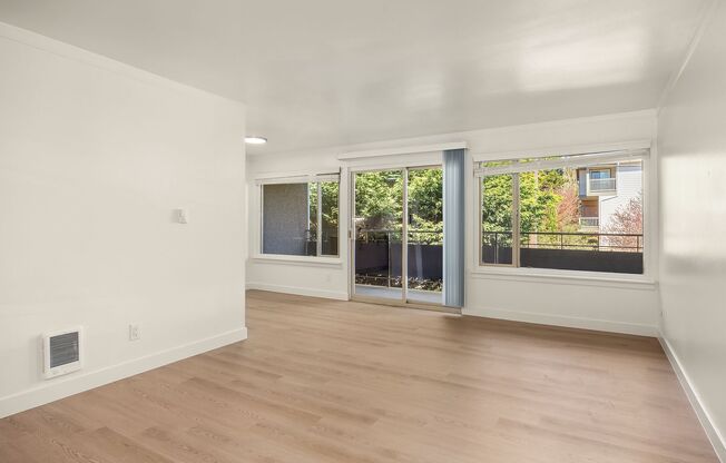 2 beds, 1 bath, 765 sqft, $1,895, Unit Unit 14