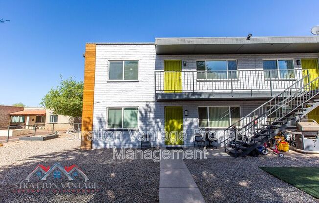 863 W RAY RD