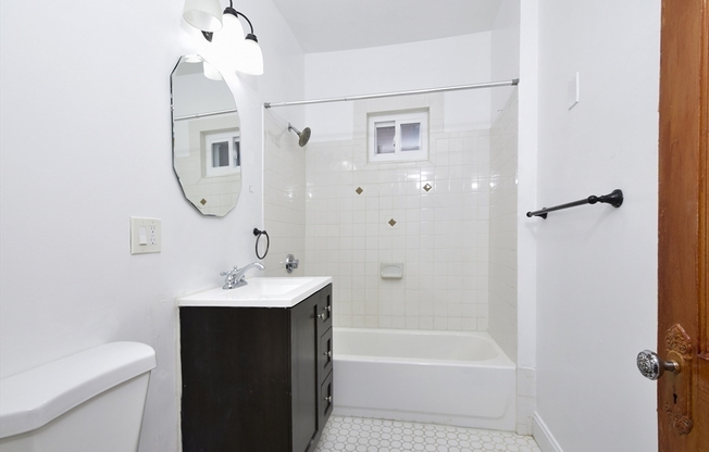 48 Monadnock St Apt 3
