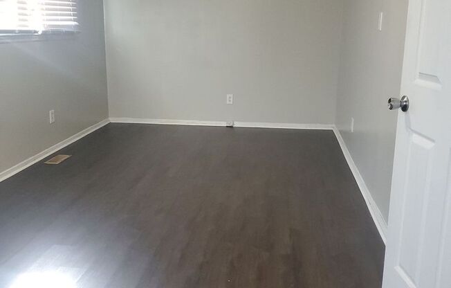 2 beds, 1 bath, $1,425