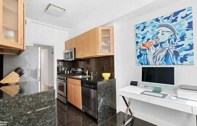 1 bed, 1.5 baths, 941 sqft, $8,500, Unit 9F