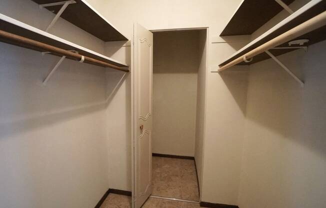 bellows court closet