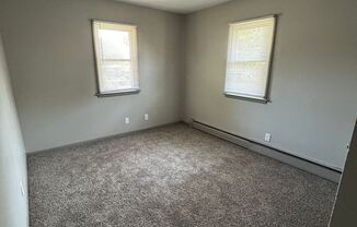 2 beds, 1 bath, $715