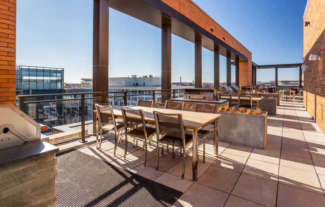 Rooftop Grilling Area