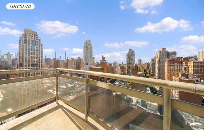 3 beds, 3 baths, $13,000, Unit 2303