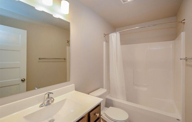 2 beds, 2.5 baths, 1,270 sqft, $1,475, Unit Unit J- Building 2257 - Sunny Ridge