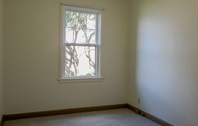 1 bed, 1 bath, 560 sqft, $855, Unit 55-21