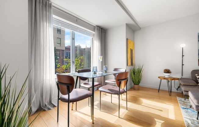 1 bed, 1 bath, 738 sqft, $3,800, Unit 206