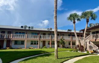 55+ Waterfront community Pinellas Point 1/1 condo