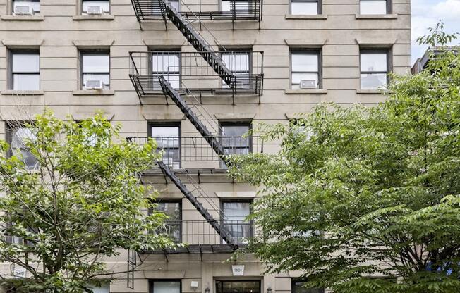 1 bed, 1 bath, $3,550, Unit 4F