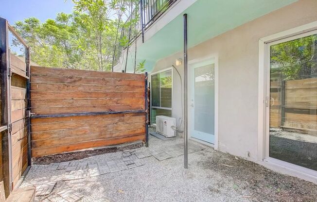 653 SILVER LAKE BLVD.