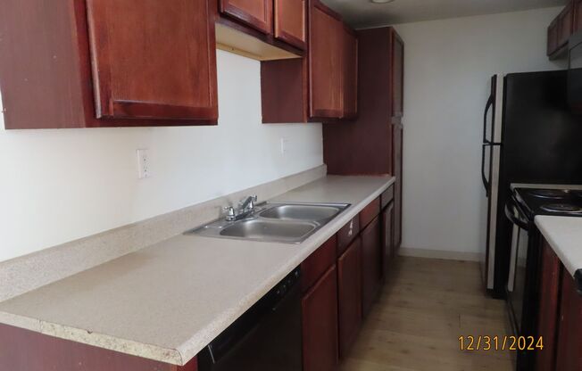 2 beds, 2 baths, $1,095, Unit # 129