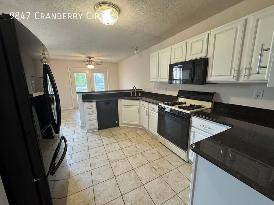 9847 CRANBERRY CIR