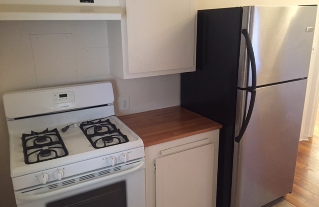 Studio, 1 bath, $1,650, Unit 106