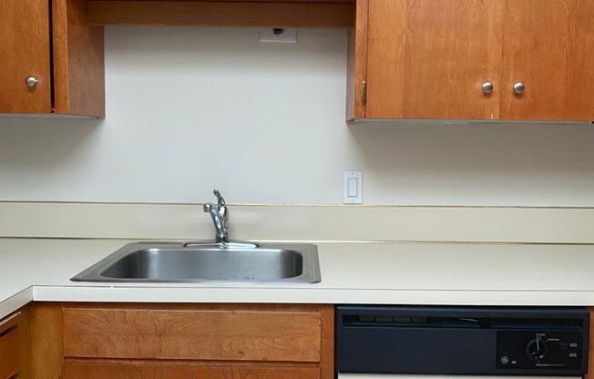 Contemporary 1 - & 2-bedroom apartment homes with lush greenery views!