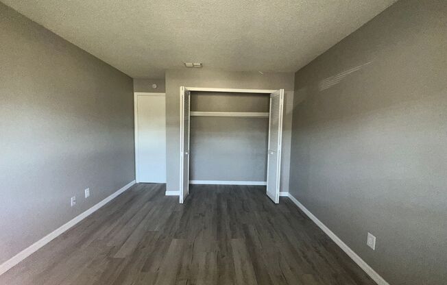 2 beds, 1 bath, 882 sqft, $1,650, Unit 823 Gleason Pkwy #4