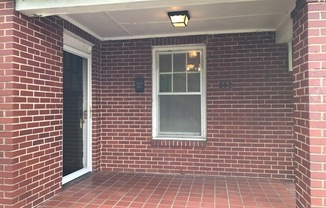 2 beds, 1 bath, $775