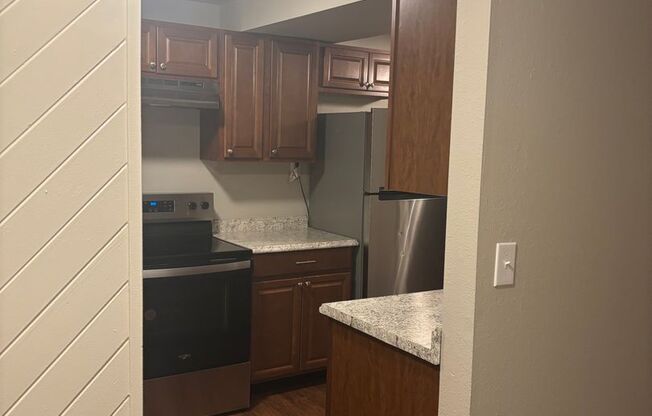 2 beds, 1 bath, 900 sqft, $1,350, Unit MT07