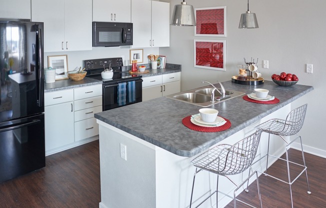Kitchen | Two-Bedroom Apartment | Amenities at Vue apartments in Des Moines, IA