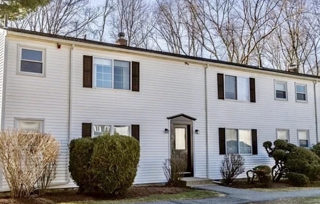 26 ROBERTS DR