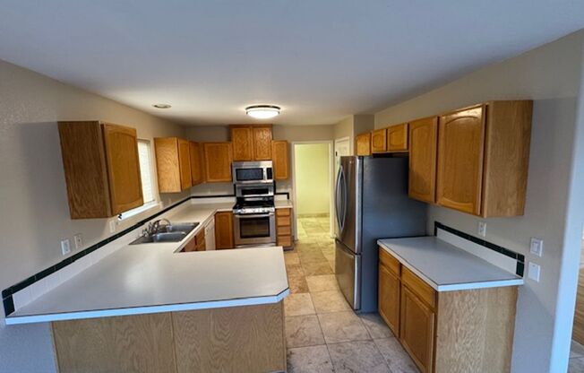 3 beds, 2 baths, $2,395