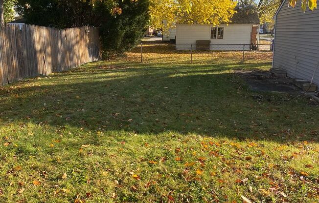 Three bedroom, 2 full baths ranch on corner lot in Redford