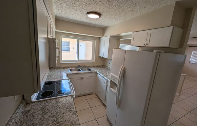 2 beds, 1 bath, $1,250, Unit Unit A