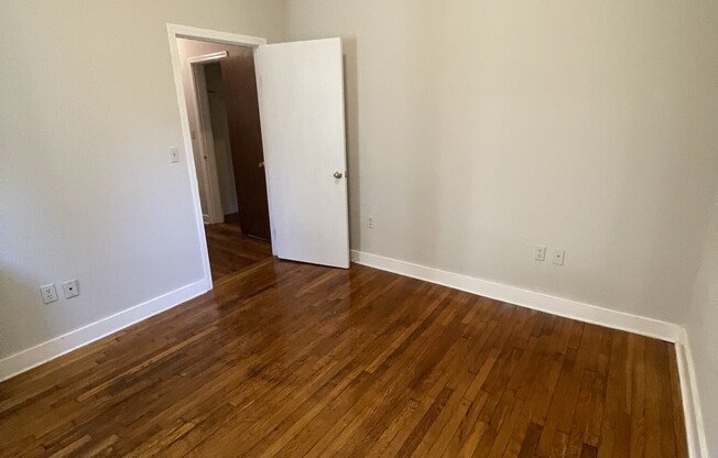 Studio, 1 bath, $2,200, Unit 4