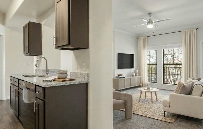 3 beds, 2 baths, 1,431 sqft, $1,995, Unit 1236