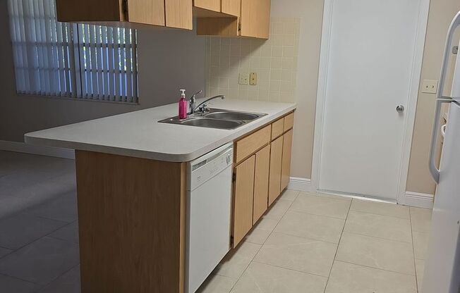 2 beds, 2 baths, $1,950