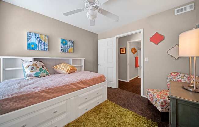 Summit Pointe Bedroom 2