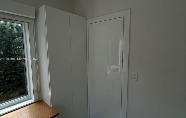 675 NE 93RD ST #675 MIAMI SHORES, FL 33138