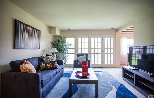 2 beds, 1 bath, 1,000 sqft, $2,215, Unit 1906HR-102