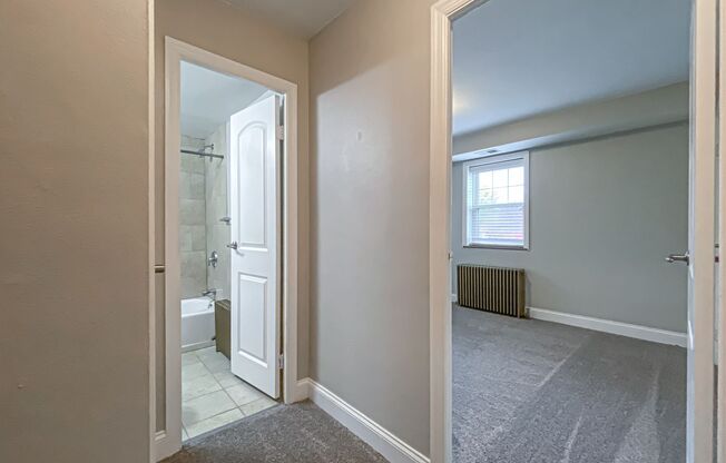 2 beds, 1 bath, 630 sqft, $945, Unit 104-05