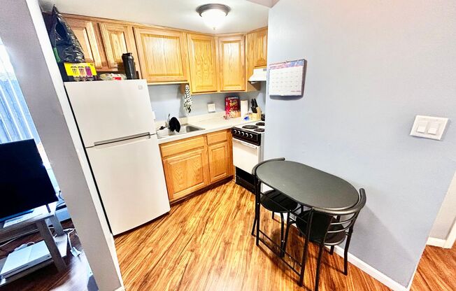 1 bed, 1 bath, 580 sqft, $1,760, Unit 05