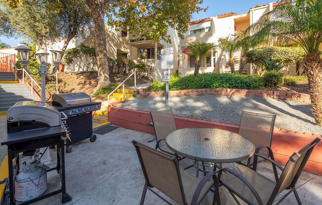 Studio, 1 bath, 455 sqft, $1,800, Unit 049