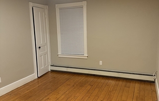 2 beds, 1 bath, 1,324 sqft, $1,950, Unit 2