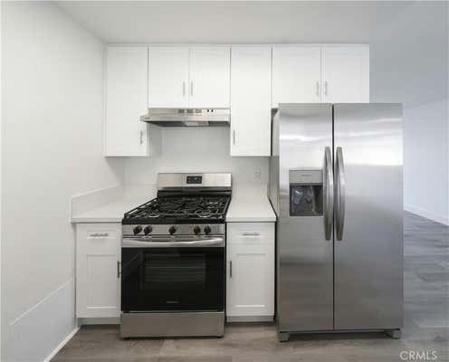 3 beds, 2 baths, 1,390 sqft, $3,900