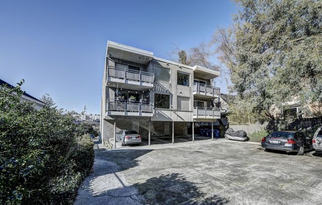 Charming 1-Bedroom in Capitol Hill – Flexible Lease, Urban Comfort