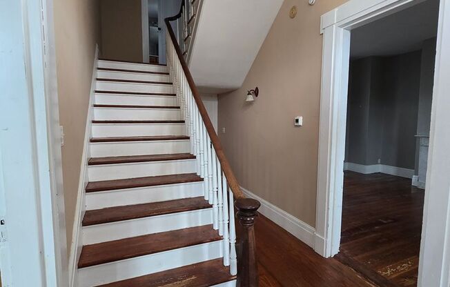 2 Bedroom Farmhouse in Middletown