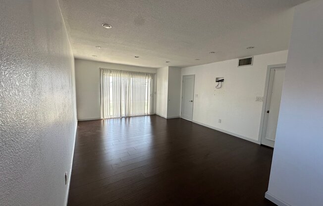 480 N STATE COLLEGE BLVD