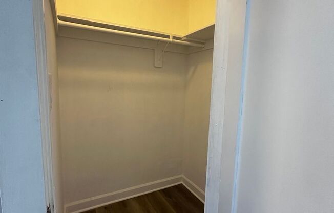Studio, 1 bath, 300 sqft, $1,145, Unit #205