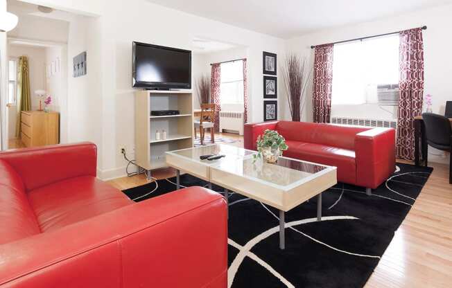 Oak Ridge Apartments Living Area