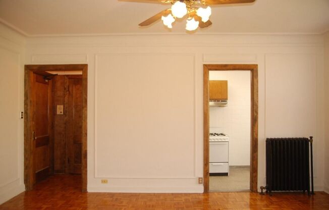 Studio, 1 bath, 450 sqft, $1,525, Unit 530-302
