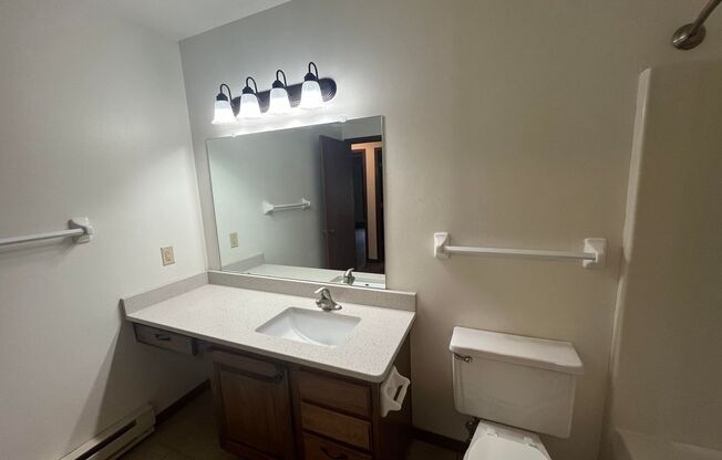 2 beds, 1 bath, 965 sqft, $1,725, Unit 7741RB